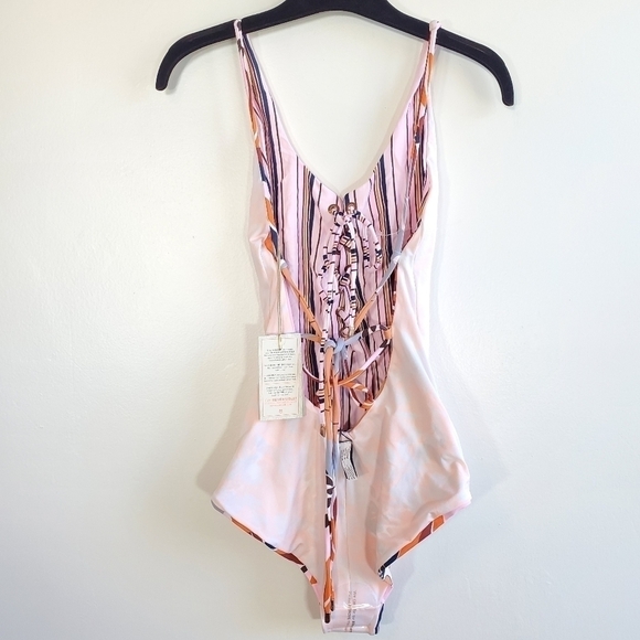 New Maaji Honey Heavenly Striped Reversible One Piece Swimsuit NWT Size Medium - Picture 12 of 16